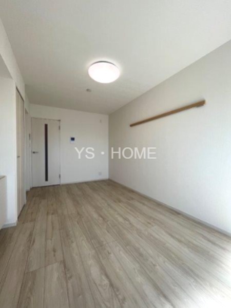 リブリ・デア・メルツ リビング