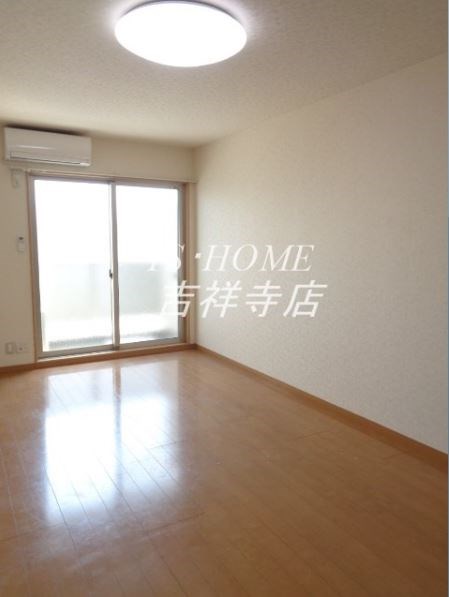 アンプルールフェールKOKI リビング