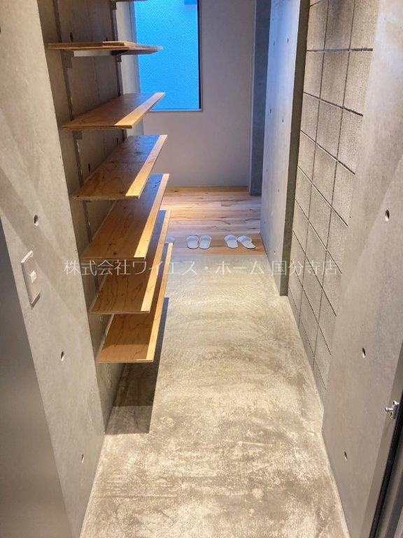 カゼトツキ 玄関