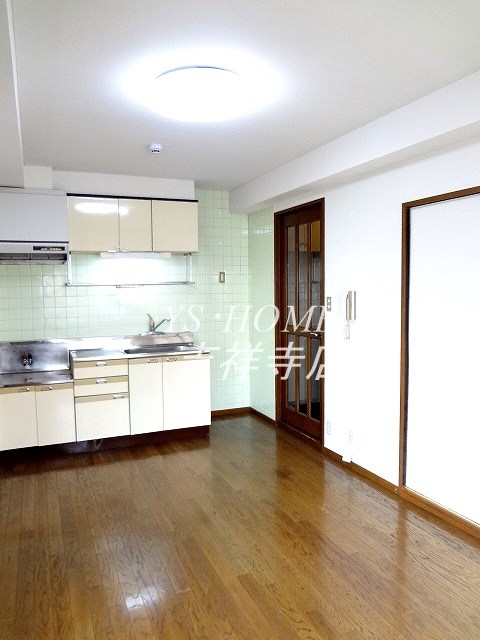 アーバンウッド リビング