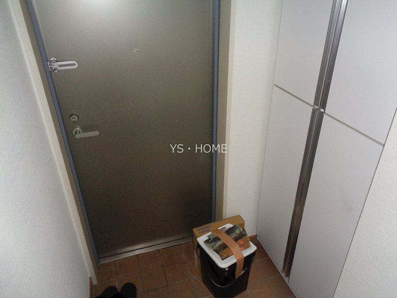 ラ・メゾン・ワダ  玄関