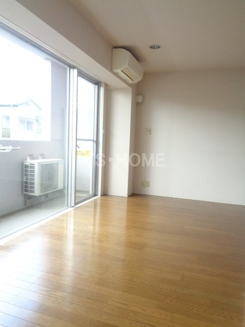 ARONIA(アローニア)   リビング