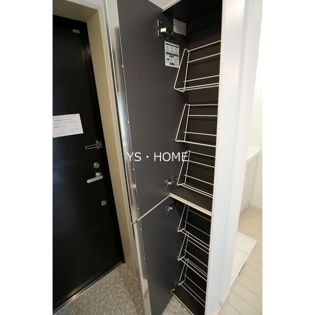 New River Koenji 玄関