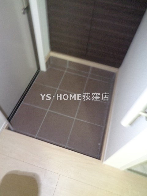 パインクレストハウスⅡ  玄関