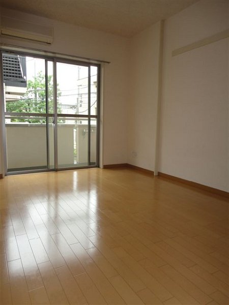 ボナールKG ベッドルーム