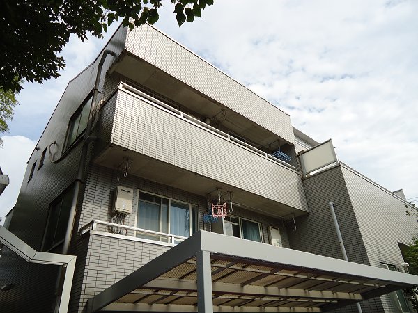 カステーロ・フチ 外観