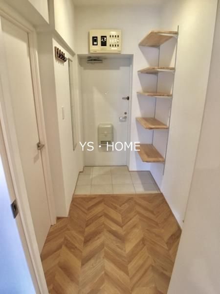 ブライトテラスT.Y.T 玄関