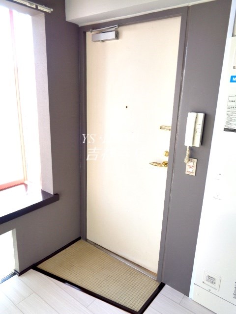 コートきらら 玄関