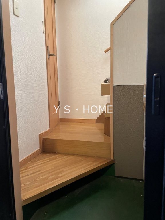 JLBグランエクリュ東小金井 玄関