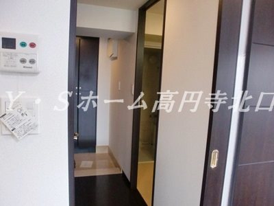 トーシンフェニックス方南町弐番館 玄関