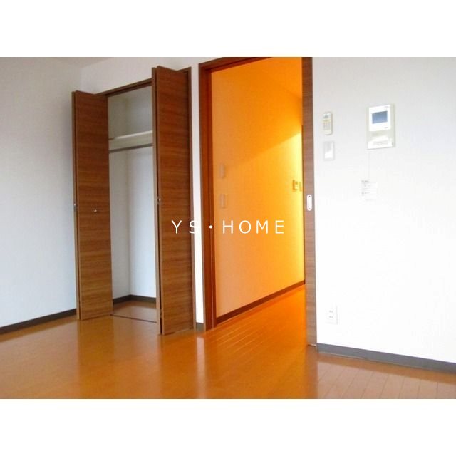 RESPECT THREE ベッドルーム