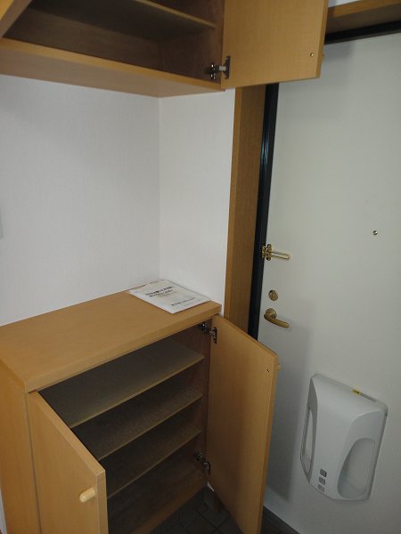 エスポワール本町 玄関