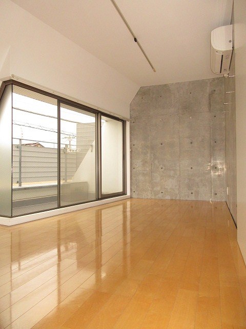 メゾンドサントウル  リビング