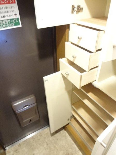 ヴァン・シャルマンＯＺ 玄関