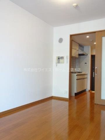 プライムアーバン小金井本町 リビング