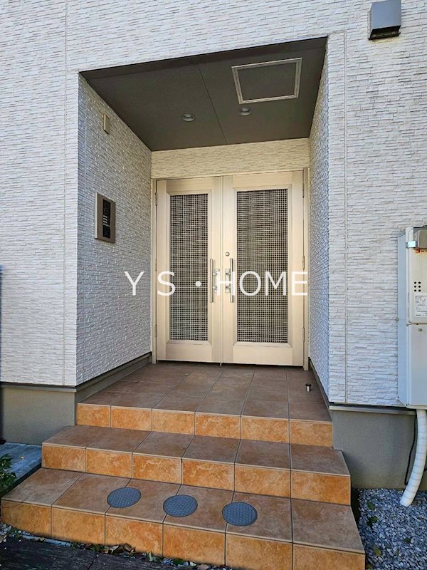 フィーカＡ棟 玄関