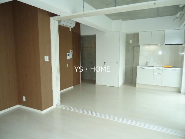 EL　COURT　WADA  リビング