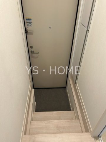 ラ・ソラリス 玄関