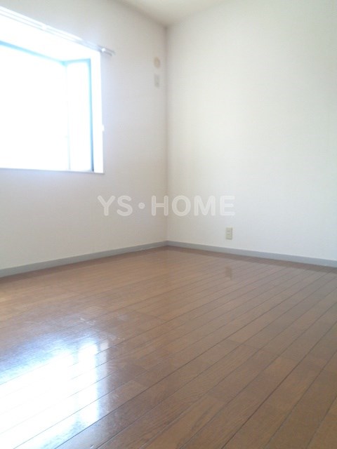 クレッセント リビング