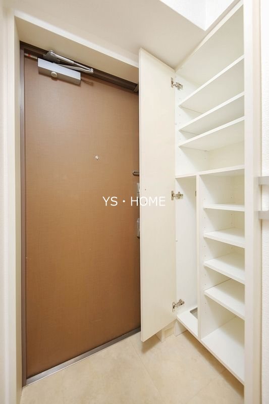 ラクラス杉並方南町 玄関