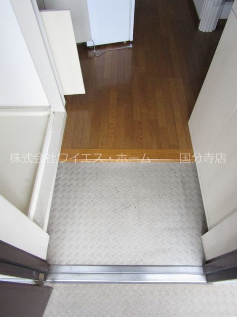 メビウス国立イースト 玄関