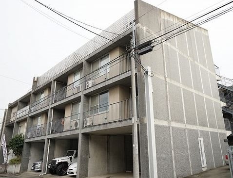 ドルフEAST 外観