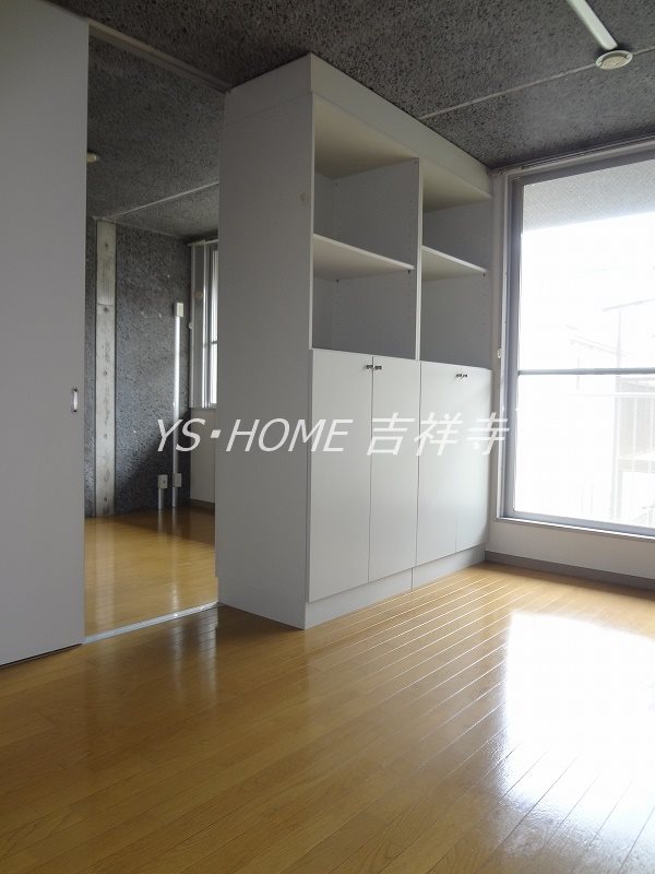 ドルフEAST その他9