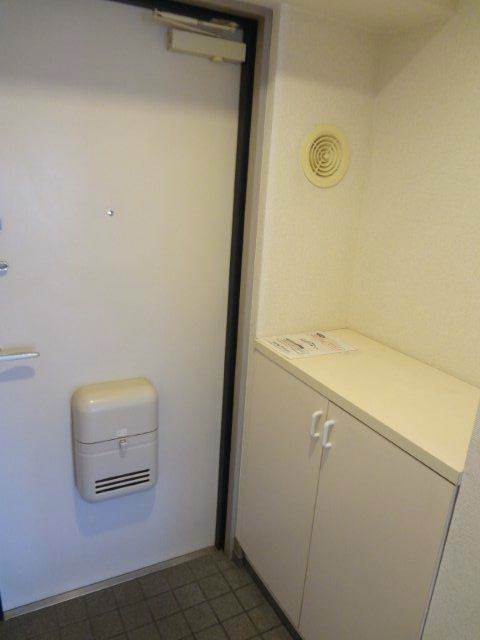 クレール武蔵野 玄関