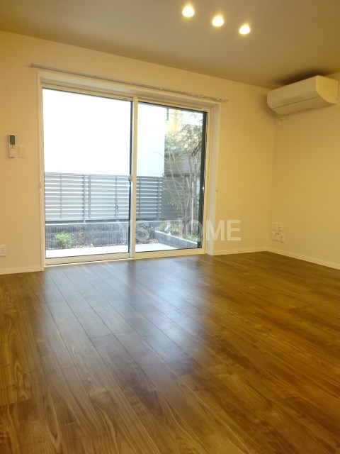 Ｔ&amp;rsquo;ｓ　ｇａｒｄｅｎ荻窪 リビング