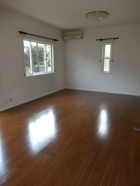 武蔵野市吉祥寺南町3丁目貸家   リビング