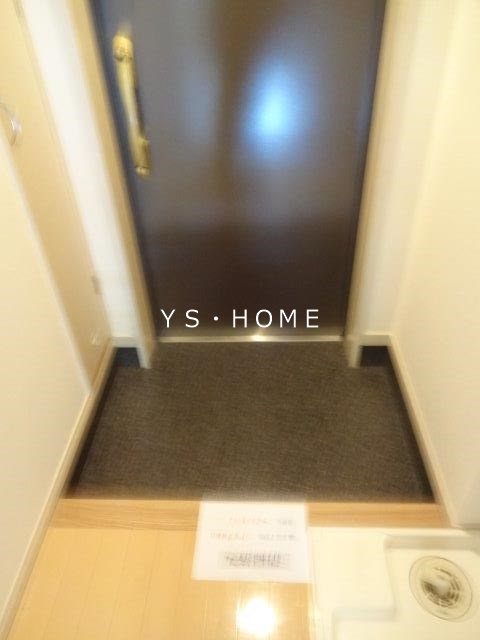 アン・イール三鷹 玄関