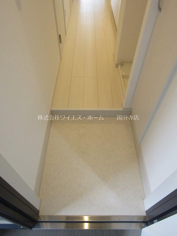 ブランシュバル戸倉 玄関