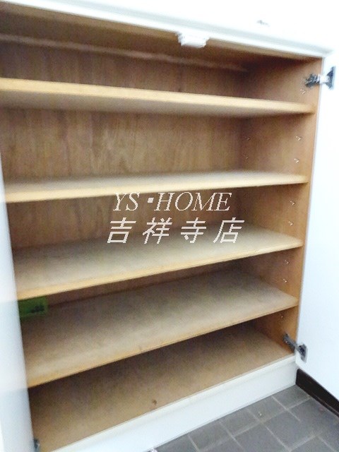 キャニオンヒル1992 玄関