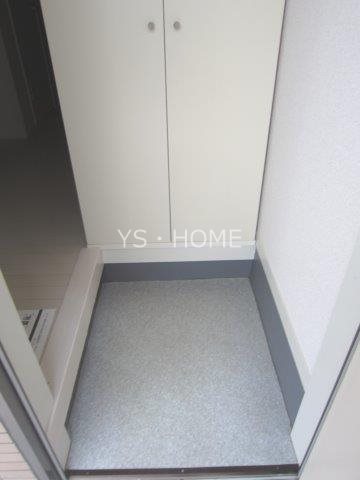 あびたしおん三鷹 玄関