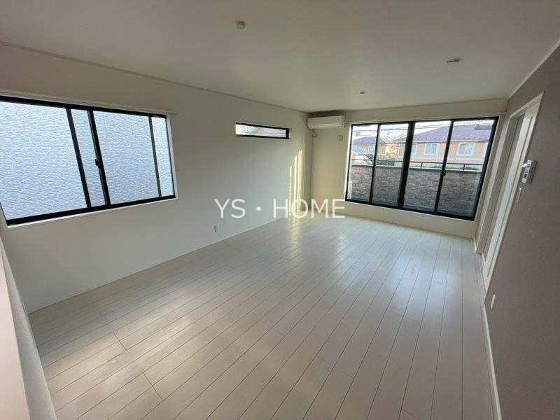 三鷹市深大寺戸建   リビング