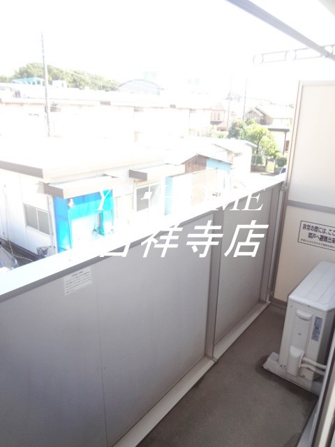 グリシーナ ベランダ