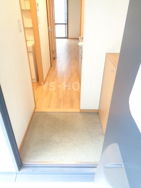 ラ・シェーナ 玄関