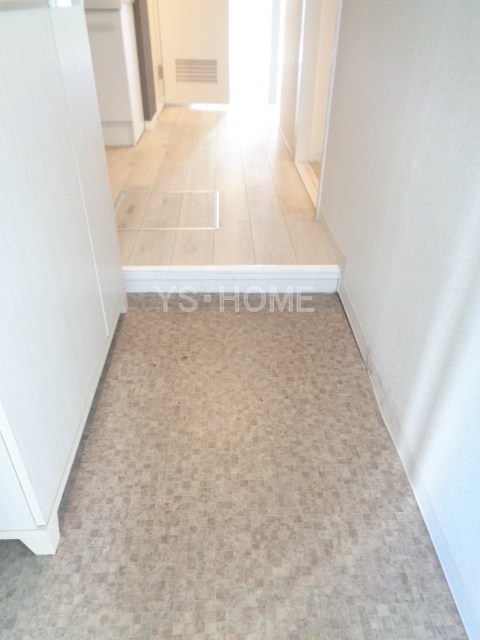 RAYHAUS善福寺川公園  玄関