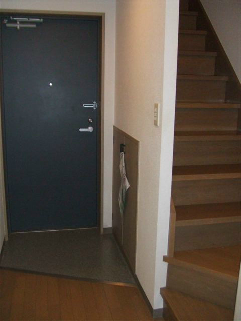 三鷹ハイデンス　 玄関