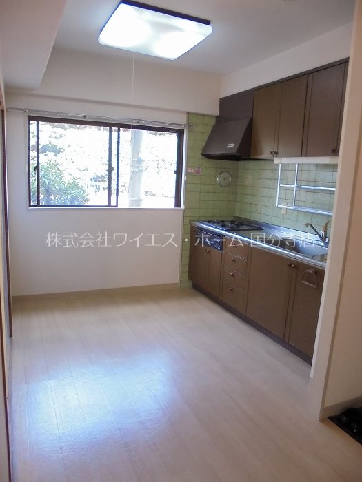 ハイツアゼリア リビング