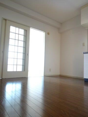 メゾン雅 リビング