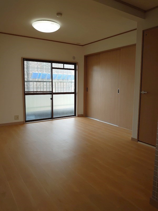 オレンジビル リビング