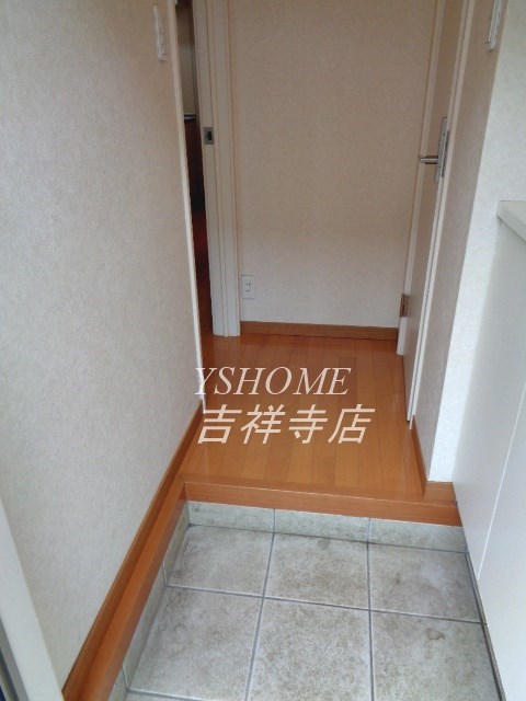 ベルデュール吉祥寺東町 玄関
