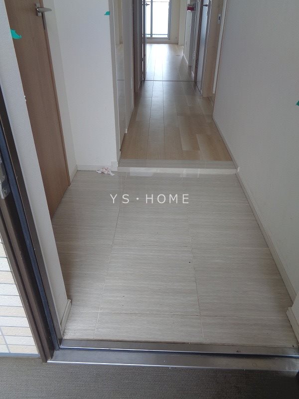 トラープランド翠命館 玄関