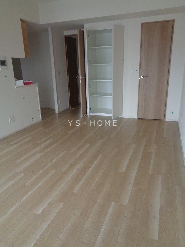 トラープランド翠命館 リビング