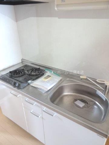 パインニードル　　 キッチン