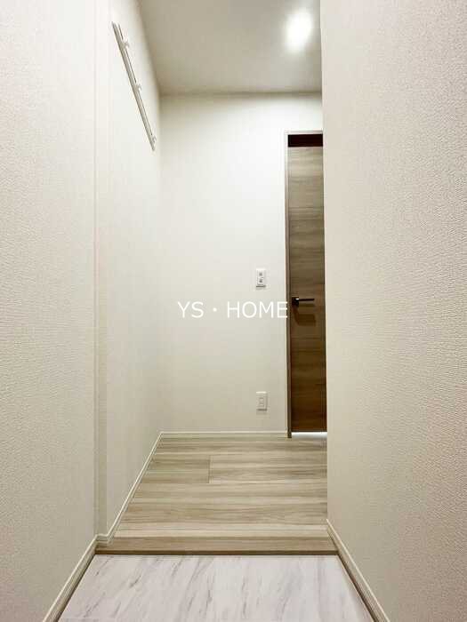 セレスティア若宮 玄関