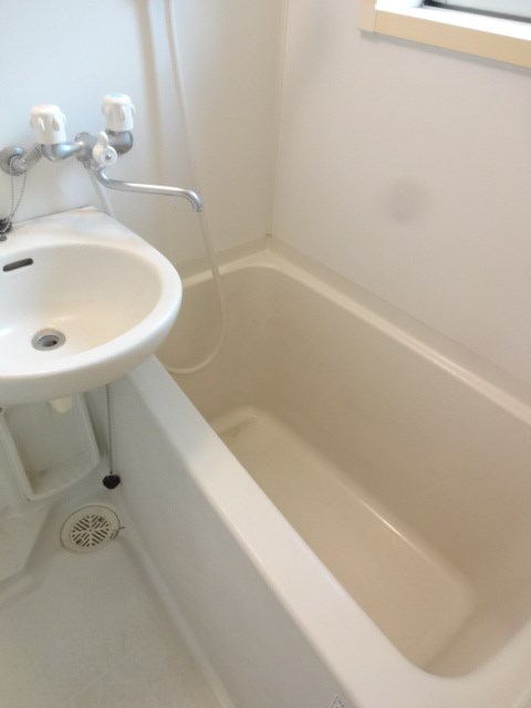 ラークヒルズ 風呂画像