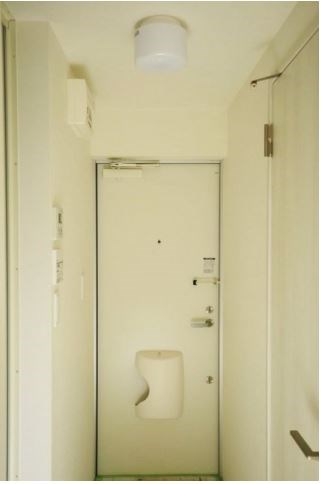 オーパスワン松庵 玄関