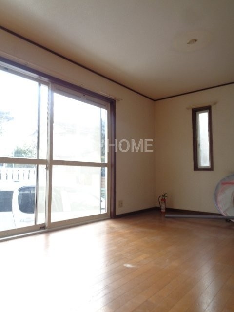 本天沼３丁目戸建 リビング